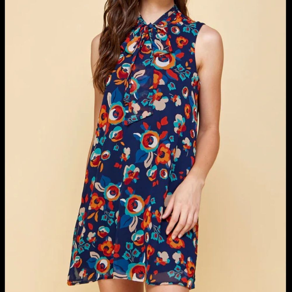 Lily Star Women’s Vibrant Floral Sleeveless A-Line Tie Neck Shift Mini Dress M